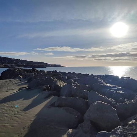 Sete : Charmant T3 Entre L'Etang Et Les Plages Екстер'єр фото